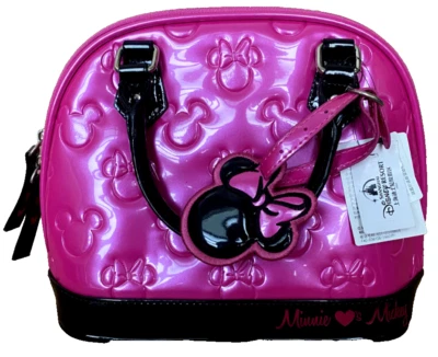 全新 Disney Loungefly 小号 粉色 Minnie Loves Mickey 压花保龄球袋 挎包 — 第 1/4 张图片