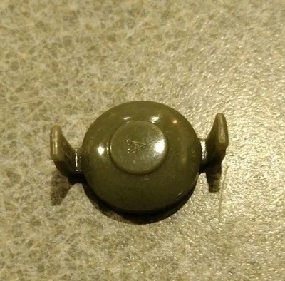 Auténtico/Origen Marx Johnny West Paracaidista Pedroso Lanzamiento en Paracaídas Buen Estado Años 60 Foto 1 de 2