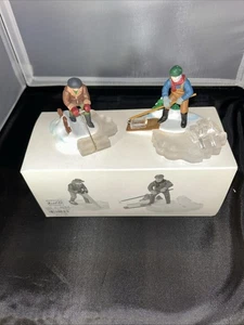 NOS Department 56 Heritage Village Blue Star Ice Harvesters Figuren 2er Set - Bild 1 von 6