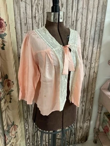 Antik rosa Satin Damen Bettjacke Spitzenbesatz 50er Jahre Dessous #AB - Bild 1 von 7