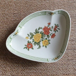 V&B SUMMERDAY Dreieckschale / Kleeblattschale VILLEROY&BOCH mehr - Bild 1 von 5