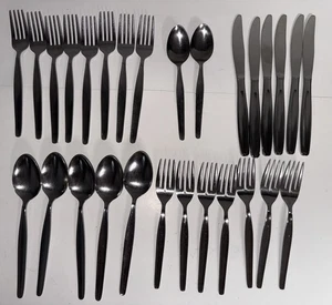 OXFORD HALL POSATE COLORADO INOX A SCELTA - FORCHETTE, CUCCHIAI, COLTELLI - Foto 1 di 1