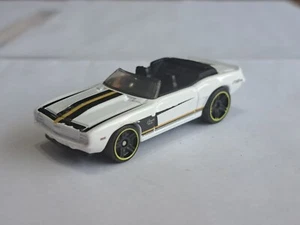 Keychain '68 CAMARO  SS convertable 1968 Chevrolet Camaro SS Key Chain  - Foto 1 di 4