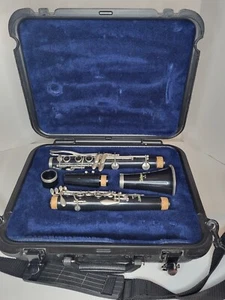 Selmer CL300 Bb Flat Clarinet with Case - Used - Picture 1 of 3