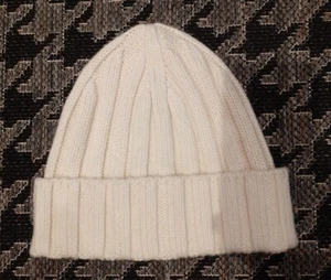 Uniqlo Heattech Men's / Womens Beanie Hat, Wool Blend -One Size. New. - Picture 1 of 7