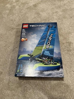 Brand New LEGO Technic Catamaran (Item: 42105) - Image 1 of 4