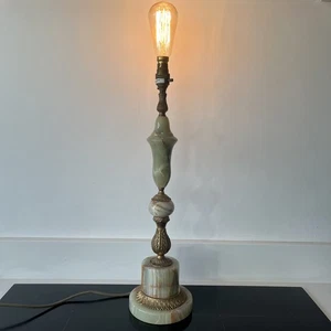 Lampada da tavolo vintage alta in onice attraente pesante alta 57 cm - Foto 1 di 14