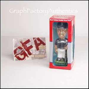 Ichiro Suzuki *Seattle Mariners* Hand Painted Bobblehead Doll NEW in Box COA - Foto 1 di 1