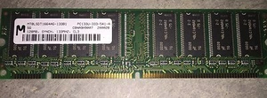 Micron PC-133 128 MB DIMM 133 MHz SDRAM-Speicher (MT8LSDT1664AG-133B1) - Bild 1 von 1