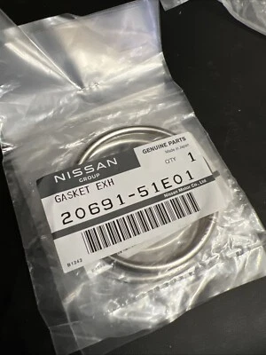 Genuine Nissan Exhaust Pipe To Manifold Gasket 20691-51E01 - Image 1 of 2