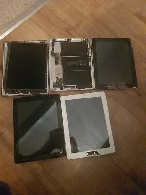 Joblot Apple iPads For Spares Or Repair - Image 1 of 4