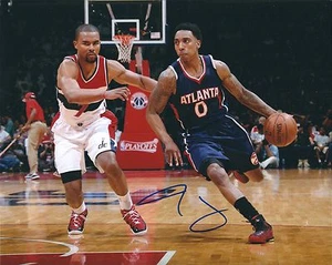 Autographed JEFF TEAGUE Atlanta Hawks 8x10 Photo - Picture 1 of 1