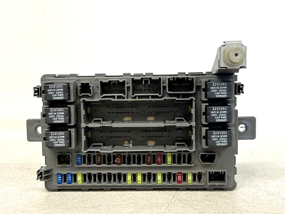 ⭐2011-2013 HONDA ODYSSEY TABLERO DELANTERO CAJA DE FUSIBLES RELÉ BLOQUE DE CONEXIONES FABRICANTE DE EQUIPOS ORIGINALES LOTE 2598 Foto 1 de 4