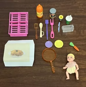 Mattel Barbie Baby Krissy Doll 2 3/4" And Barbie Kitchen Accessories - Picture 1 of 5