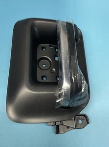 GM 3033276 OEM FRONT INTERIOR DOOR HANDLE LH for 2012-2017 SIERRA SILVERADO - Picture 1 of 8