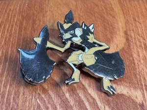 Pokemon Official Enamel Promo Pin - Kleavor V Star - MINT - Bild 1 von 1