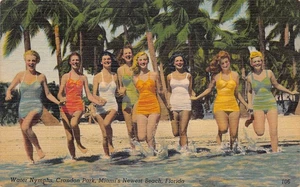 # K2160 MIAMI, FL.     POSTKARTE, CRANDON PARK, BADENDE SCHÖNHEITEN - Bild 1 von 2