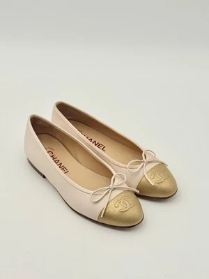 Chanel Classic Cap-Toe Ballerina Flats 34.5 — Light Cream & Metallic Gold, Bow - Image 1 of 4
