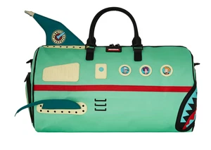 SPRAYGROUND FUTURAMA PLANET EXPRESS PACK DUFFLE - Raumschiff Tasche - Limited Edition - Bild 1 von 13