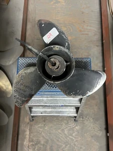 SS#49 13x17 Yamaha RH 3B Stainless Steel Propeller - Picture 1 of 2