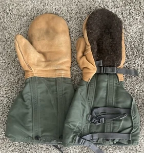 Military Flyer's Mittens - Medium - EXTREME COLD WEATHER -Green Wool Leather Fur - Picture 1 of 10