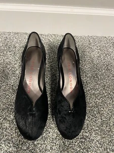 Sacha London Black Keno Platform Wedge Calf Hair Size 6 - Picture 1 of 6