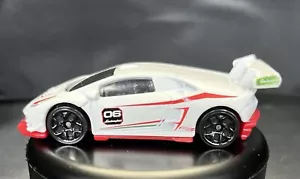 Hot Wheels Lamborghini Huracan L620-2 Super Trofeo bianco auto pressofusa 1:64 Mattel - Foto 1 di 7