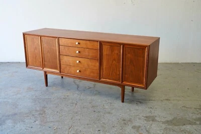 Kipp Stewart Mid Century Modern Drexel Declaración Credenza/Buffet Foto 1 de 4