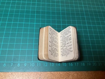 Allied Newspaper Miniature W Shakespeare Book : 1932 :  LOVES LABOURS LOST - Image 1 of 4