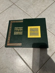 Der Hobbit J.R.R. Tolkien Deluxe HC Schonbezug grün Kunstleder gebunden - Bild 1 von 11