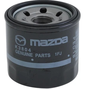 MAZDA Genuine Mazda3 Engine Oil Filter Cartridge PE01-14-302B - Picture 1 of 4
