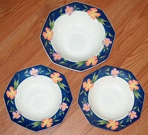 3 Mikasa Florella blauer Rand Blumen achteckige Schalen - Bild 1 von 1