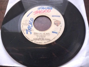 Prince und die N.P.G. - Diamanten und Perlen - 7 Zoll Vinyl Single 1991 jamaikanische Kopie - Bild 1 von 1
