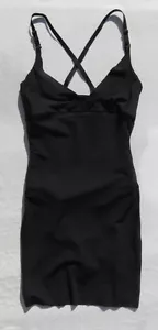 Maidenform 2541 schwarz Stretch feste Kontrolle glättender Body Shaper Slip Größe M gebraucht, in einwandfreiem Zustand - Bild 1 von 3
