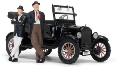 Sunstar Ford Model T Touring 1925 with S.Laurel and O.Hardy figures 1:24 Scale - Image 1 of 2