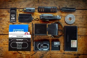 Olympus XA2 35mm F2.8 Rangefinder /A16/ Rare Leather VIP Set / Box / Documents - Photo 1/18