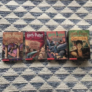 J. K. Rowling Harry Potter 1-4 Sorcerer’s Stone First Printing Paperback Books - Imagen 1 de 3
