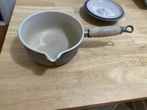 LE CREUSET Brown pan cast iron lid wood handle pot # 16 France C Vintage LE CR - Picture 1 of 2