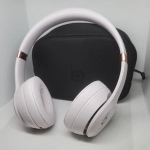 Beats by Dr. Dre - Solo 4 True Wireless Auriculares On-Ear - Rosa Nube - Imagen 1 de 7