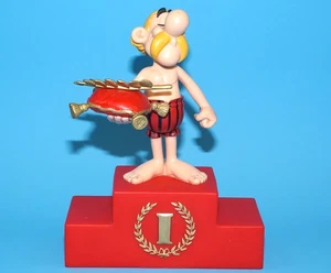 ASTERIX AUX JEUX OLYMPIQUES OLYMPIC GAMES MONEY BANK MONEYBOX 2008 PLASTOY - Picture 1 of 6