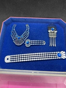 Vintage Jewel Secrets Barbie Jewelry Case With Matching Jewelry 1986 - Picture 1 of 6
