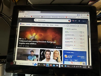 Elo 1517L 15" POS Touchscreen Monitor, E829550, ET1517L-8CWB-0-BL-ZB-G See PICT4 - Image 1 of 4