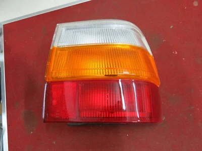 Luz trasera derecha Renault 11 - Feu Arriere Droit - 98290046 o 7701029311 Foto 1 de 4