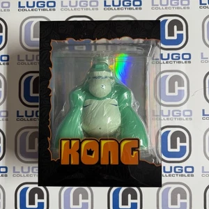 Kong Vinyl Plastic Empire Ghost Kong GITD Figura in vinile blu - LE250 6" - Foto 1 di 7