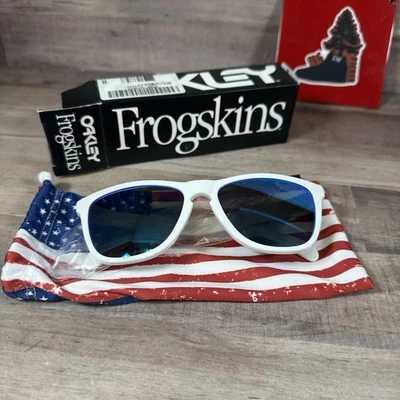 Oakley Frogskins Polished White w/ Sapphire. 4th Of July Limited Edition Rare!! - Image 1 of 4