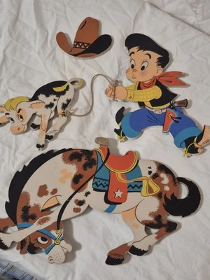 Decoración de pared vintage años 50 Dolly Toy Company Bronco Bill vaquero niños nostalgia Foto 1 de 4