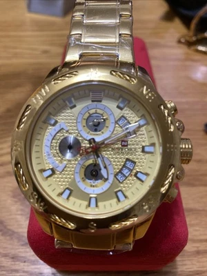 Reloj pulsera NAVIFORCE para hombre deportivo digital esfera grande acero dorado para hombre. Foto 1 de 4