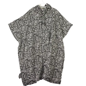 Poncho con Capucha Marca The Gorilla Adulto Grande Negro Selva Cascada Gorila AOP - Imagen 1 de 15