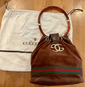 AUTH ICONIC GUCCI SUEDE RED GREEN STRIPE GG DRAWSTRING STYLE BUCKET HOBO HANDBAG - Picture 1 of 24