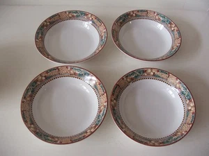 Sakura Pine Cone Debbie Munn 4 Soup Salad Bowls 7 5/8" Diameter Christmas Winter - Picture 1 of 3